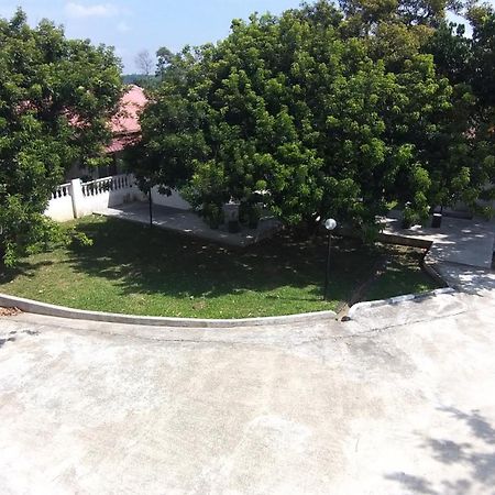 Seri Dusun Sepang Homestay & Event Space Buitenkant foto