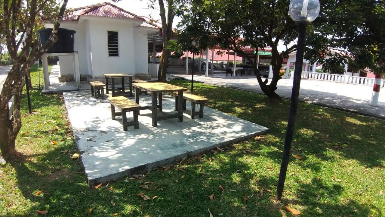 Seri Dusun Sepang Homestay & Event Space Buitenkant foto