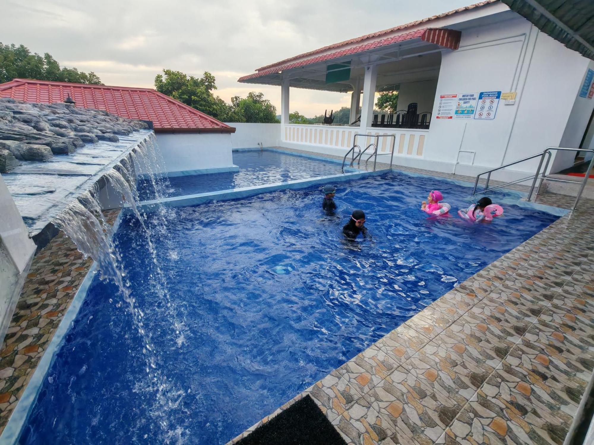 Seri Dusun Sepang Homestay & Event Space Buitenkant foto
